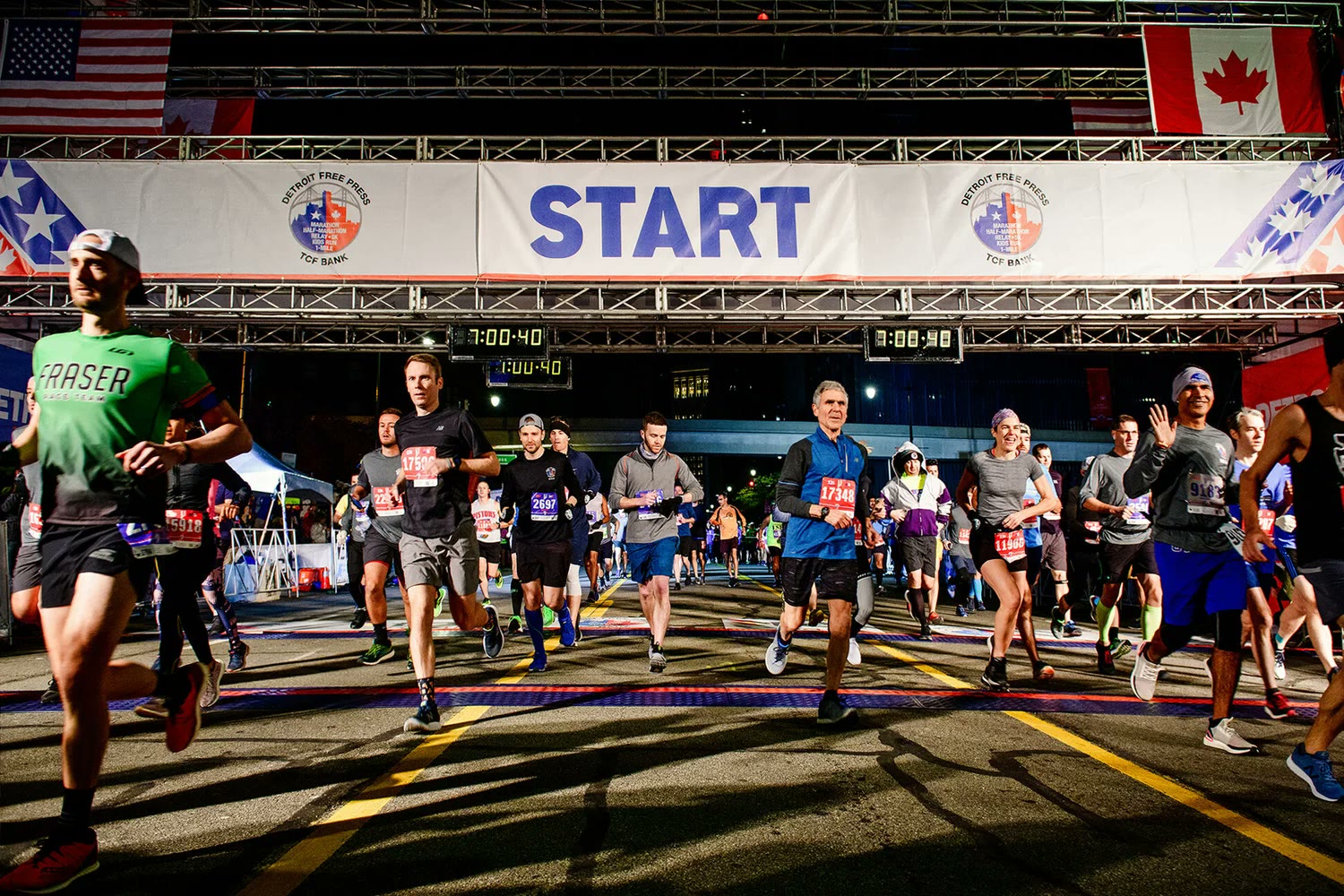 Vạch xuất phát Detroit Free Press Marathon